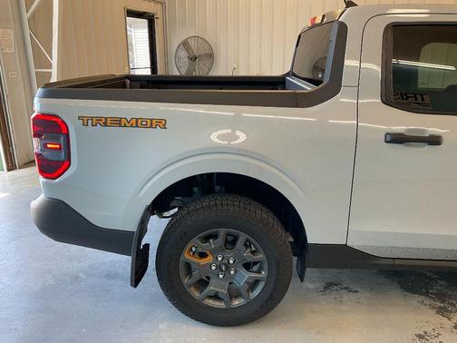 2023 Ford Maverick XLT Advanced