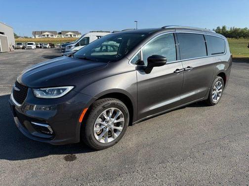 2021 Chrysler Pacifica Touring-L