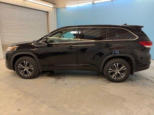 2018 Toyota Highlander LE Plus
