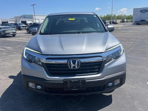Silver 2017 Honda Ridgeline RTL-T