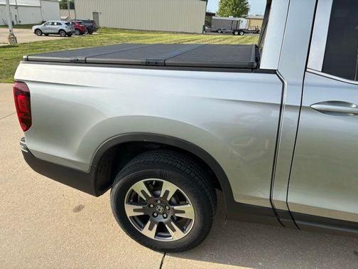 Silver 2017 Honda Ridgeline RTL-T