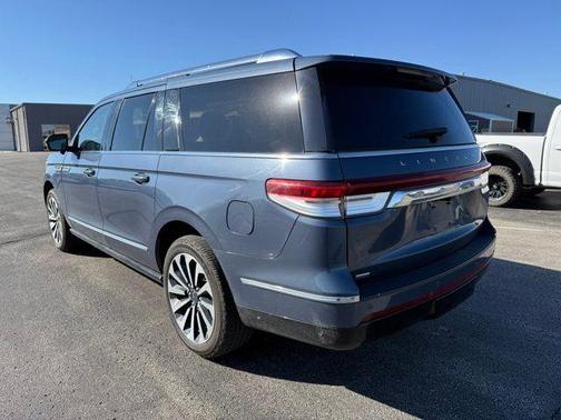 2022 Lincoln Navigator L Reserve