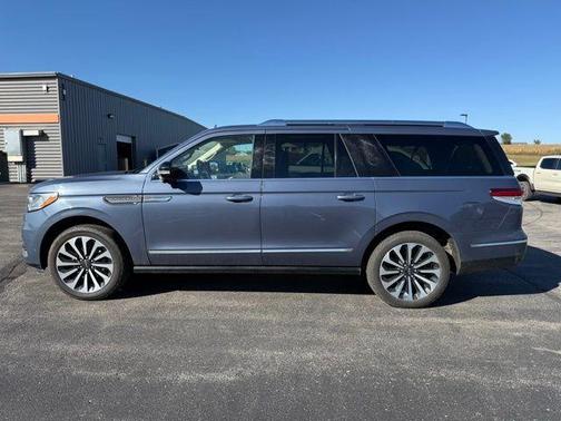 2022 Lincoln Navigator L Reserve