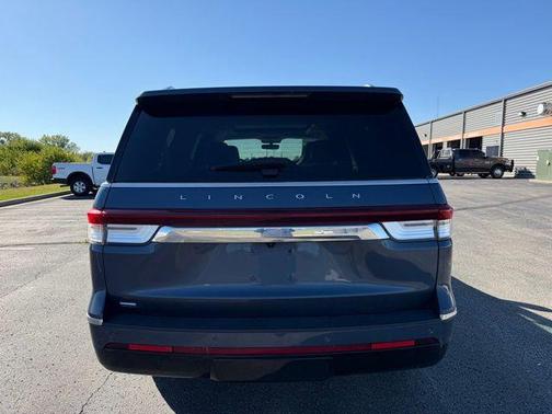 2022 Lincoln Navigator L Reserve