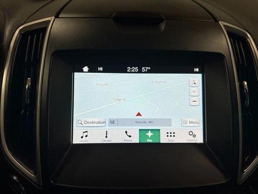 Photo 2 of 40 of 2017 Ford Edge SEL