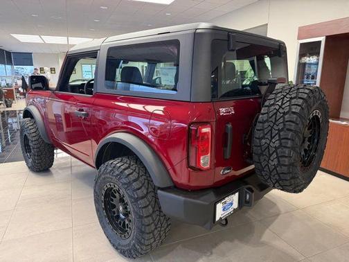 2025 Ford Bronco Base