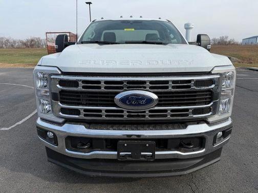 2025 Ford F-350 XLT