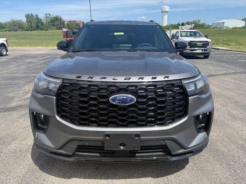Carbonized Gray Metallic 2026 Ford Explorer ST-Line