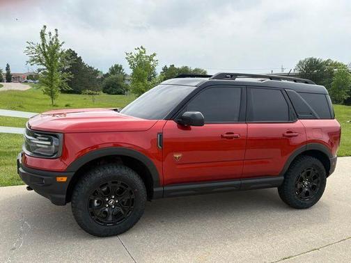 Hot Pepper Red Tinted Clearcoat 2022 Ford Bronco Sport Badlands