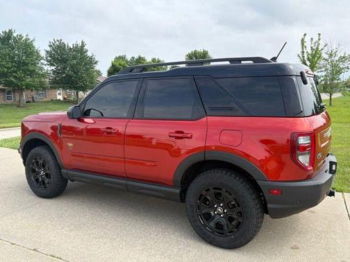 Hot Pepper Red Tinted Clearcoat 2022 Ford Bronco Sport Badlands