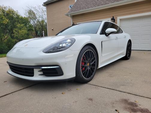 2018 Porsche Panamera Panamera 4