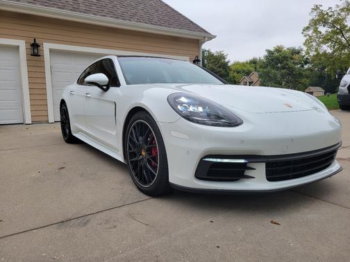 2018 Porsche Panamera Panamera 4