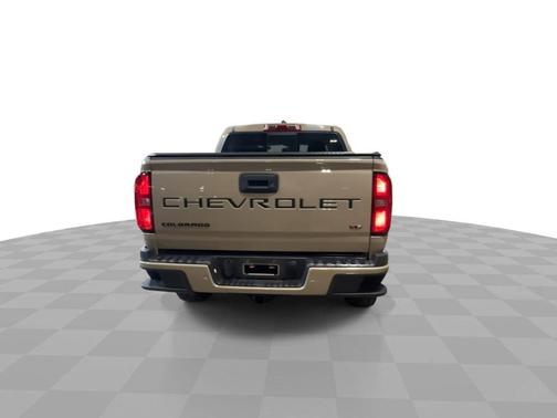 Sand Dune Metallic 2022 Chevrolet Colorado 4WD Crew Cab 128" Z71