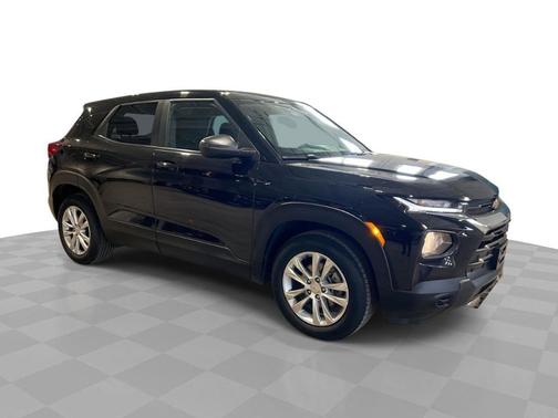 Mosaic Black Metallic 2023 Chevrolet Trailblazer FWD 4dr LS