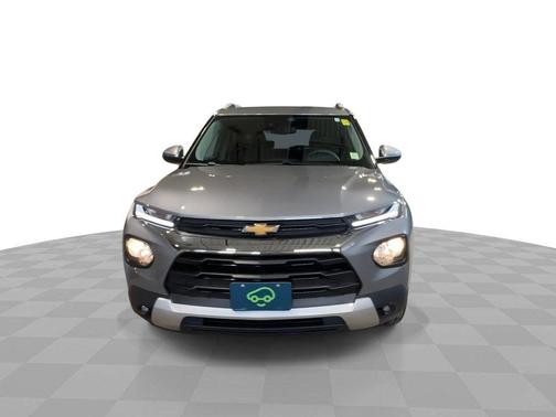Sterling Gray Metallic 2023 Chevrolet Trailblazer FWD 4dr LT