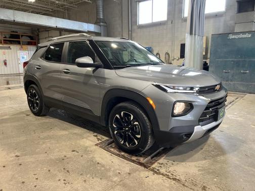 Sterling Gray Metallic 2023 Chevrolet Trailblazer FWD 4dr LT