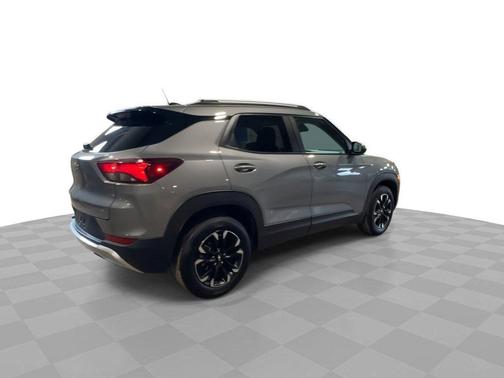 Sterling Gray Metallic 2023 Chevrolet Trailblazer FWD 4dr LT