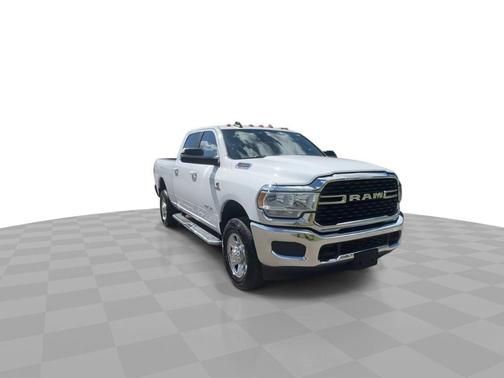 2022 RAM 2500 Big Horn 4x4 Crew Cab 6'4" Box