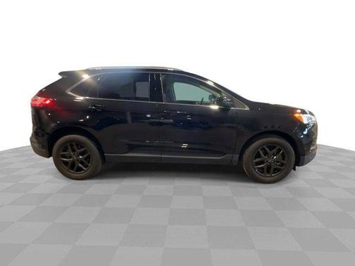 Agate Black Metallic 2022 Ford Edge SEL AWD