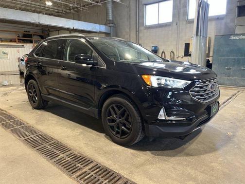 Agate Black Metallic 2022 Ford Edge SEL AWD