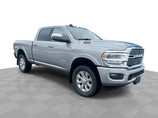 Billet Silver Metallic Clearcoat 2022 RAM 2500 Laramie 4x4 Crew Cab 6'4" Box