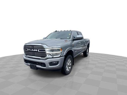 2022 RAM 2500 Laramie Crew Cab 4x4 6'4' Box