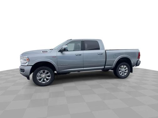 2022 RAM 2500 Laramie Crew Cab 4x4 6'4' Box