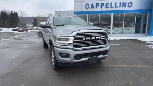 2022 RAM 2500 Laramie Crew Cab 4x4 6'4' Box