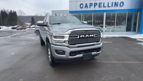 2022 RAM 2500 Laramie Crew Cab 4x4 6'4' Box