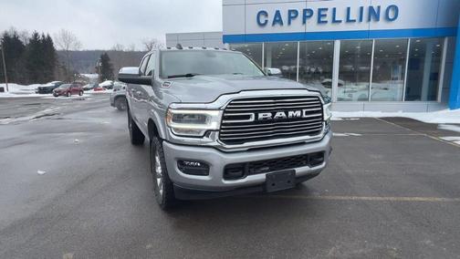 2022 RAM 2500 Laramie Crew Cab 4x4 6'4' Box