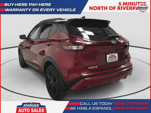 2022 Nissan Kicks SR