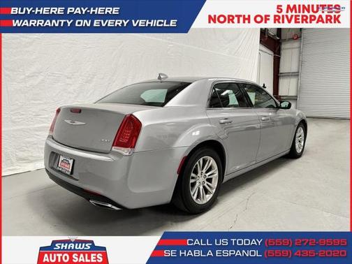 2018 Chrysler 300 Touring
