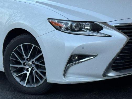 2017 Lexus ES 350 Base