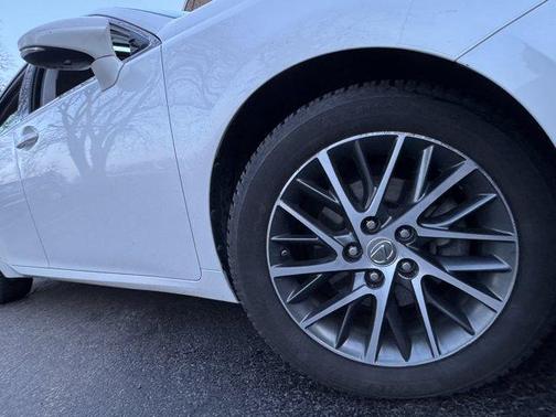 2017 Lexus ES 350 Base