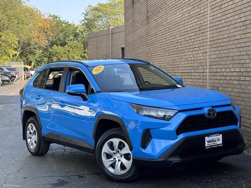2020 Toyota RAV4 LE