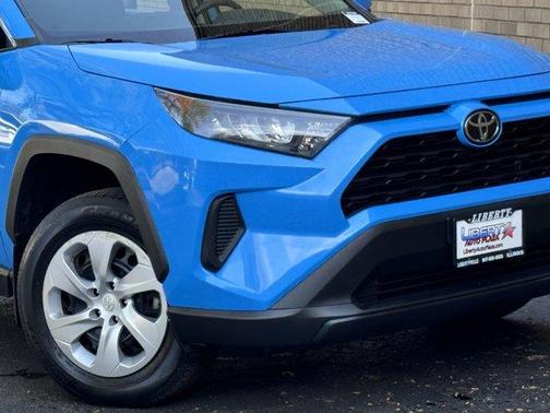 2020 Toyota RAV4 LE
