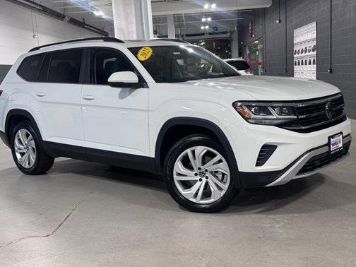 2023 Volkswagen Atlas 3.6L SE w/Technology