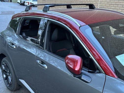 2t Gun Red Roof 2026 Nissan Kicks SR