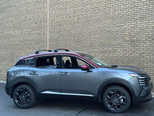 2t Gun Red Roof 2026 Nissan Kicks SR