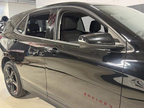 Mosaic Black Metallic 2018 Chevrolet Equinox 2LT