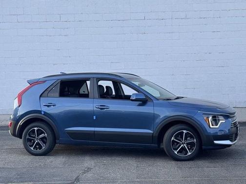 2025 Kia Niro EX