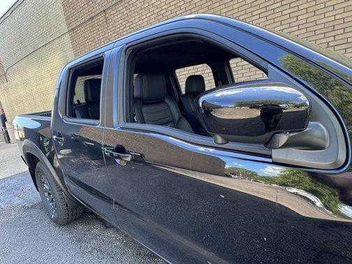 Super Black 2026 Nissan Frontier PRO-4X