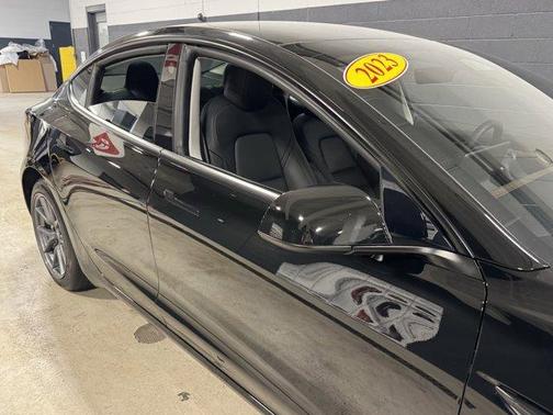 2023 Tesla Model 3 Base