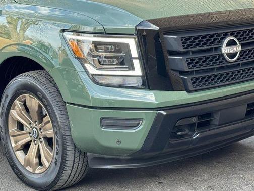 2024 Nissan Titan SV