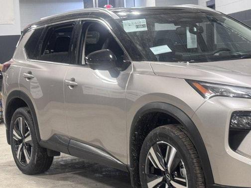 2025 Nissan Rogue SL