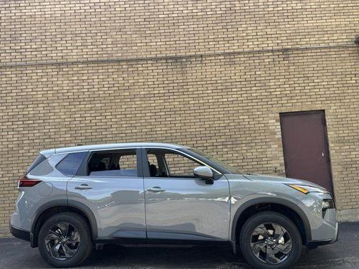 Boulder Gray Metallic 2026 Nissan Rogue SV