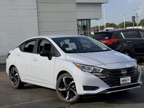 2025 Nissan Versa 1.6 SR