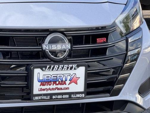 2025 Nissan Versa 1.6 SR