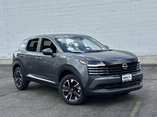 Gun Metallic 2025 Nissan Kicks SV