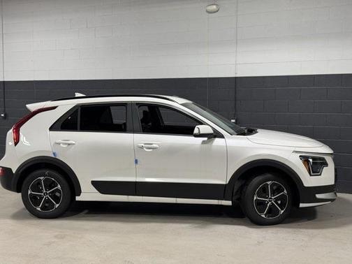 2025 Kia Niro EX
